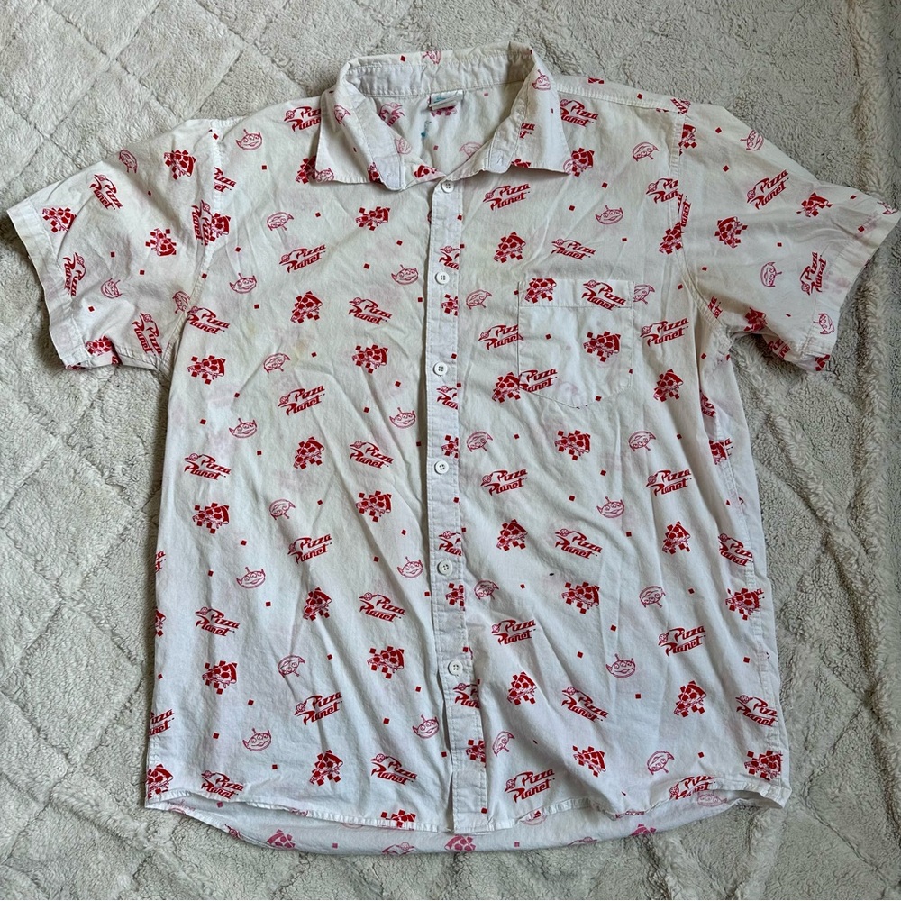 Disney | FLAWED Toy Story Pizza Planet Front Button Tee Shirt | Size Extra Large